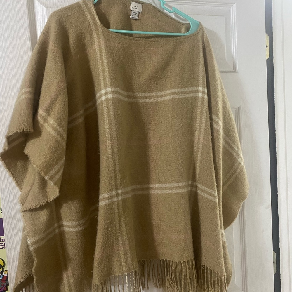 A new day cape jacket pull over